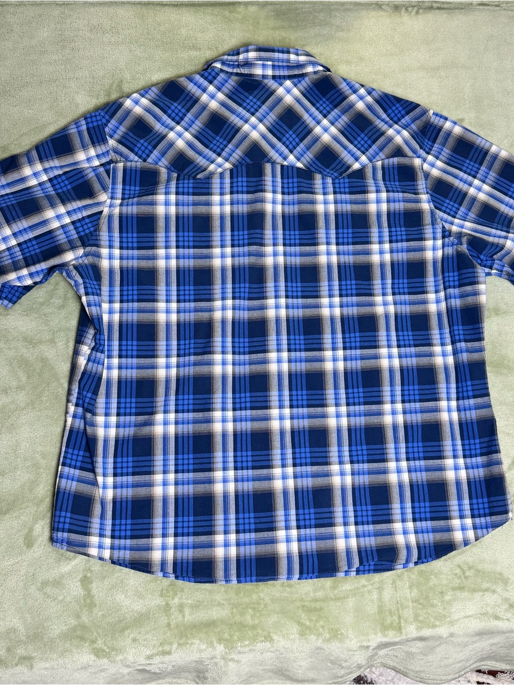 Wrangler Blue and White Plaid Short-Sleeve Button-Down - Picture 2 of 7